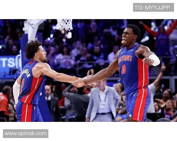 2016年NBA季后赛热火与黄蜂激战回顾精彩瞬间与关键时刻分析