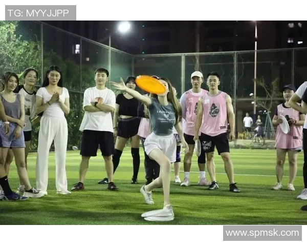 广州飞盘队在滑板精英赛中的比赛经验与表现分析 广州飞盘队在滑板精英赛中的比赛经验与表现分析