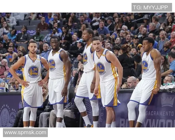2013年NBA季后赛马刺对勇士第一场精彩回放全场录像分析与精彩瞬间回顾 2013年NBA季后赛马刺对勇士第一场精彩回放全场录像分析与精彩瞬间回顾