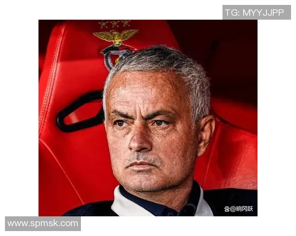 世界名帅眼中的足球明星风采与成就深度解析 世界名帅眼中的足球明星风采与成就深度解析